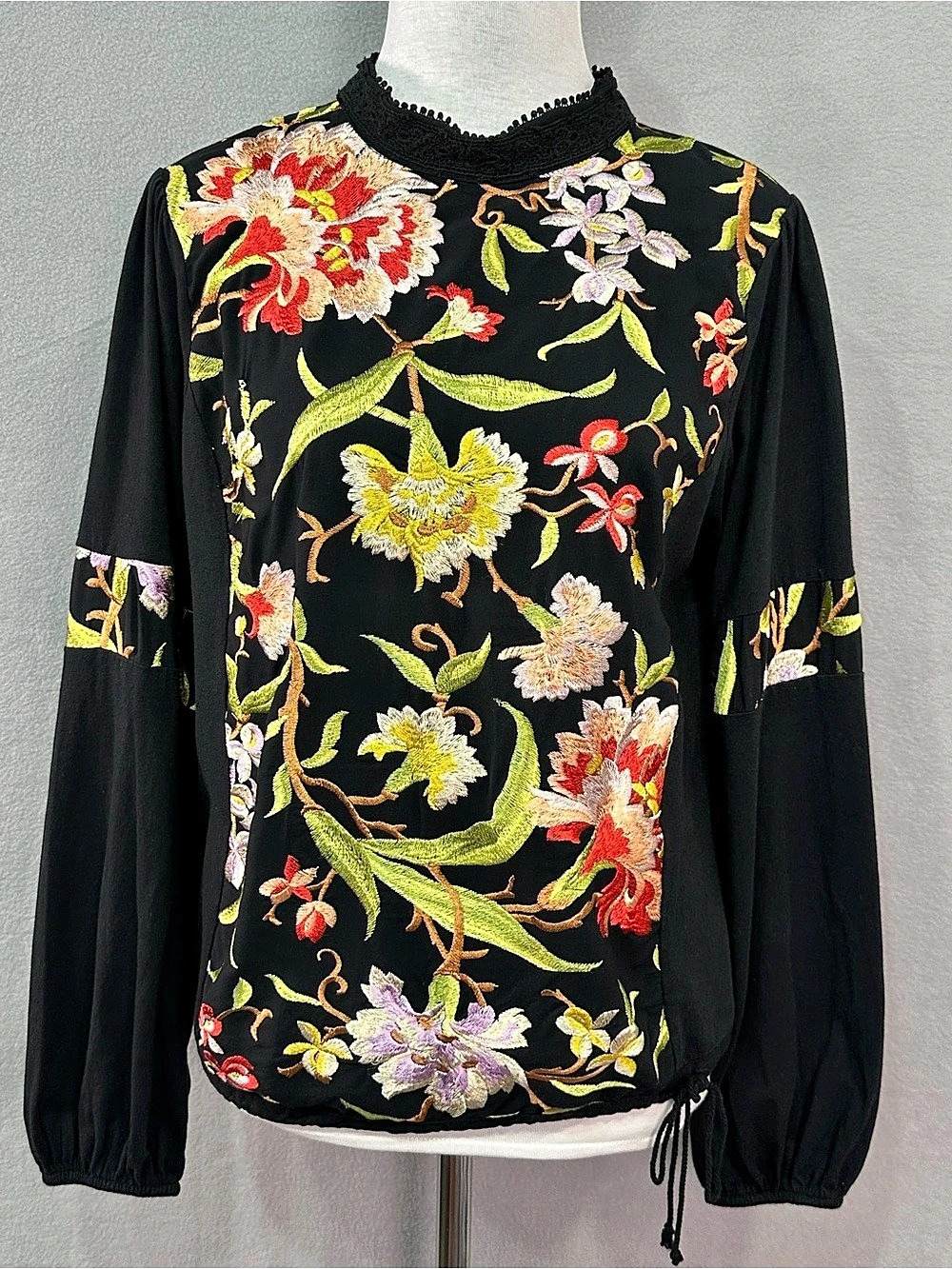TINY Floral Long Sleeve Blouse in Black Size Medium